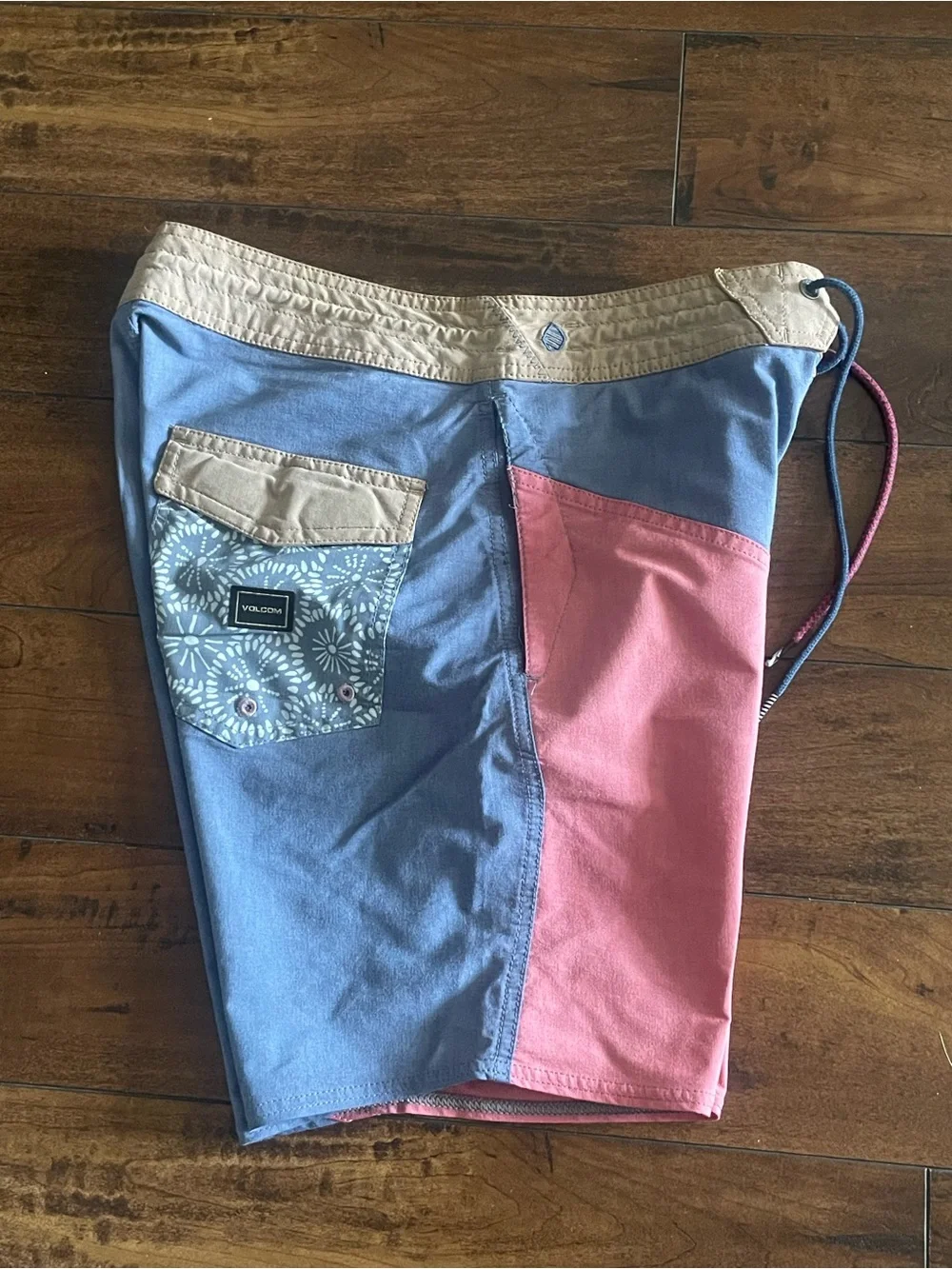 Volcom Slingers Men’s Two-Tone Blue & Red Boardshorts